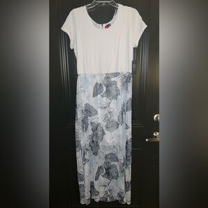 NWT Vince Camuto Chiffon Overlay Maxi Dress Size L
